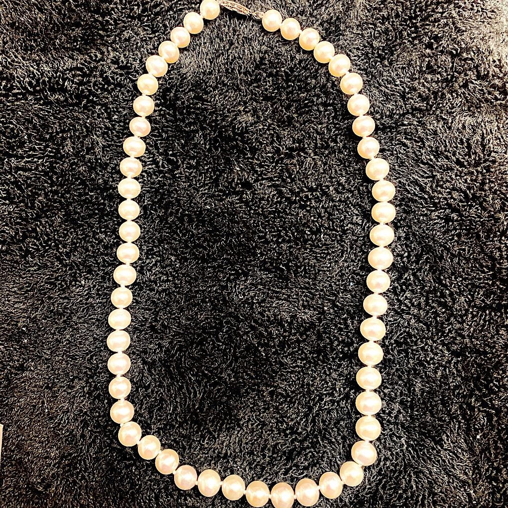 18inch Pearl Necklace!!
